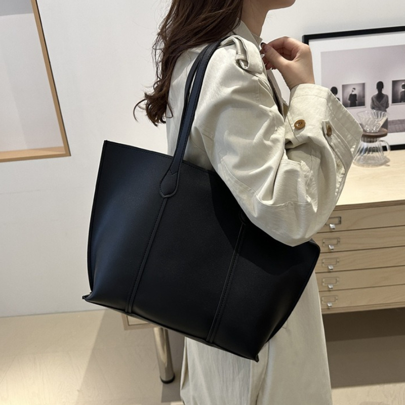 حقيبة كتف من الجلد الصناعي بتص - مراجعة Leather Work Laptop Bag وسعره